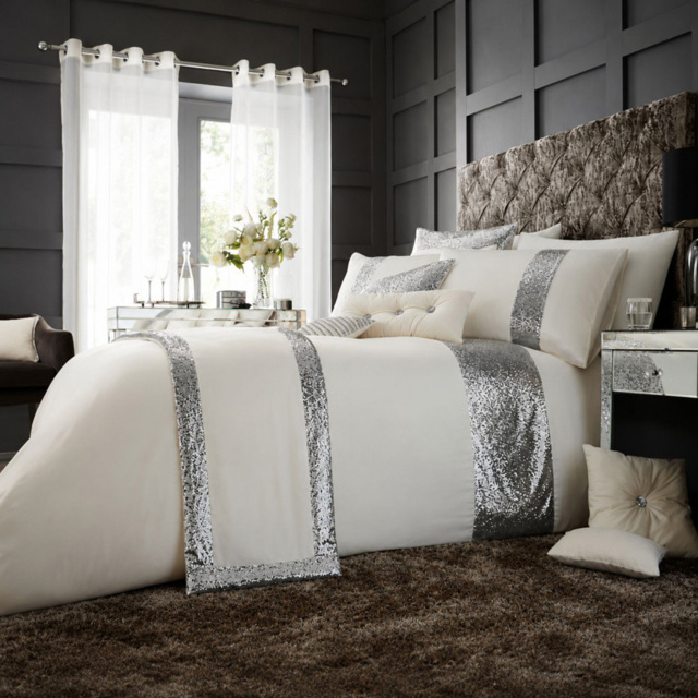 Smart Living Cream Double Glamorous Duvet Set - image 1