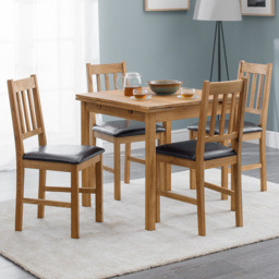 Julian Bowen Coxmoor 4 Seater Oak Extending Table Set