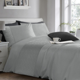 Velosso Silver Super King Size Quilted Geo Duvet and Pillowcase Set