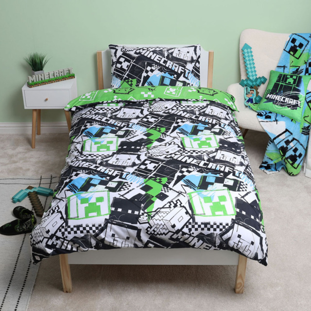 Minecraft Print Duvet Set - image 1