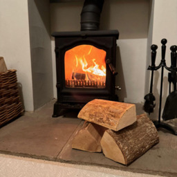 Warma 500kg Ash Logs Large Crate - thumbnail 2