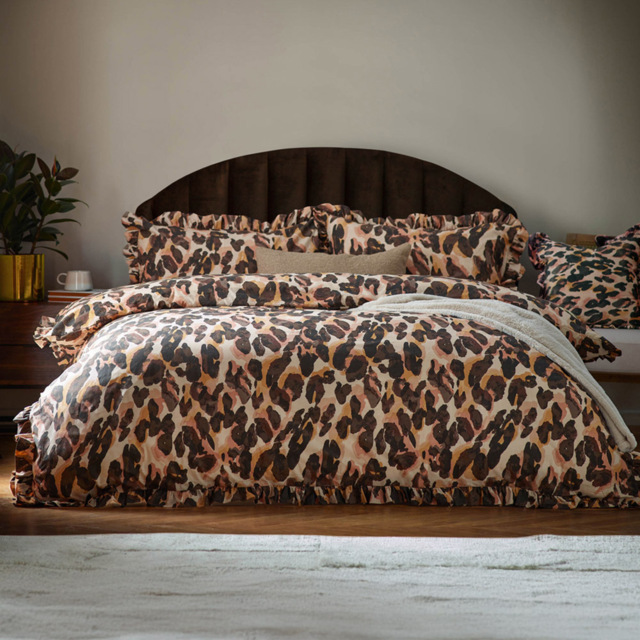 furn. Single Multicolour Leopard Printed Frill Trim Duvet Set - image 1