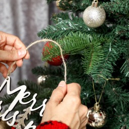 StarBright Realistic Artificial Christmas Tree 5ft - thumbnail 3