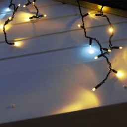 Eagle Connect Warm White 300 LED White Cable Icicle Light 12m - thumbnail 3