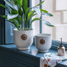 Ivyline Kew Ivory Leaf Embossed Cork Reactive Glaze Indoor Planter 18cm - thumbnail 2