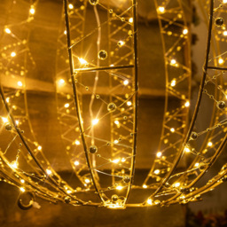 The Christmas Centre 3 Piece 360 Warm White LED Gold Light Up Ball Set Decoration - thumbnail 3