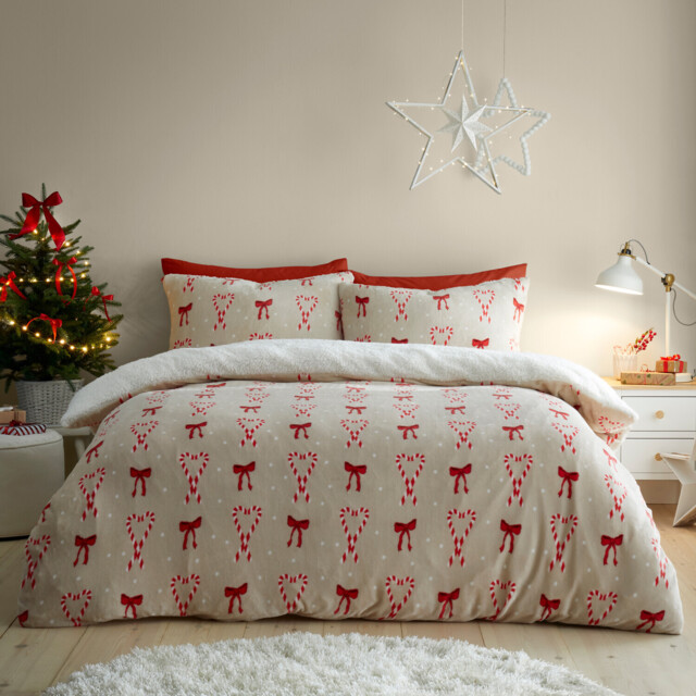 Beige and Red Single Candy Cane Hearts Fleece Duvet Set - image 1