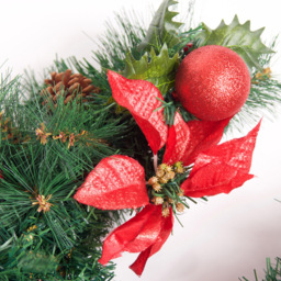 Best Artificial Red Christmas Garland with Poinsettia and Baubles 270cm - thumbnail 3