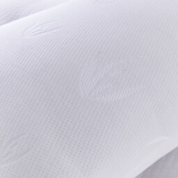 Silentnight Bamboo Pillow 48 x 76cm - thumbnail 4