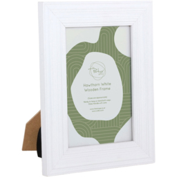 Hawthorn Wooden Plain Photo Frame White 8 x 6 inch - thumbnail 3