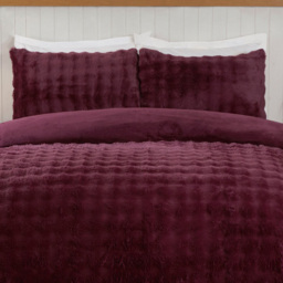 Berry Super King Size Aurora Soft Faux Fur Duvet Set - thumbnail 3