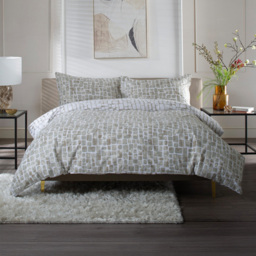 The Lyndon Company Tulle Natural Super King Size Reversible Duvet Set