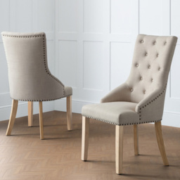 Julian Bowen Set of 2 Loire Button Back Chair