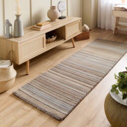 Fine Stripes Runner Beige