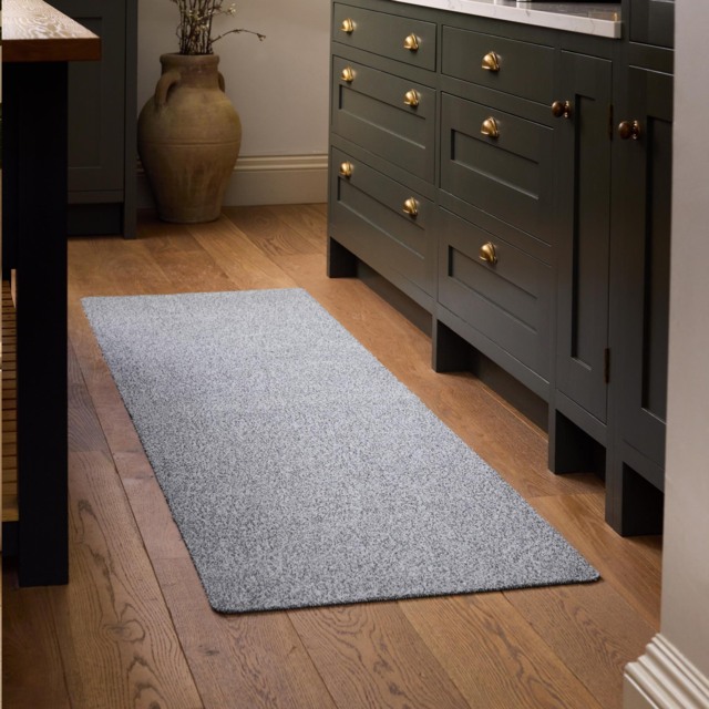 Plain Fleck - Soft Silver Runner - image 1