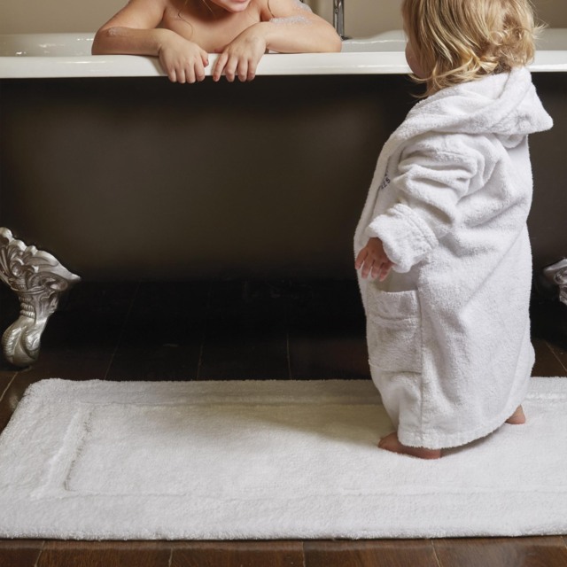 Bamboo Border White Bathmat - image 1