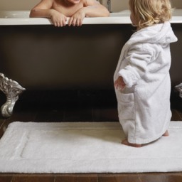 Bamboo Border White Bathmat - thumbnail 1