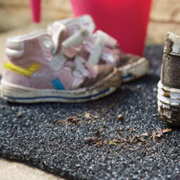 Outdoor Charcoal Runner - thumbnail 3