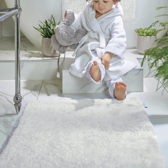 Bamboo Plain White Bathmat - image 1