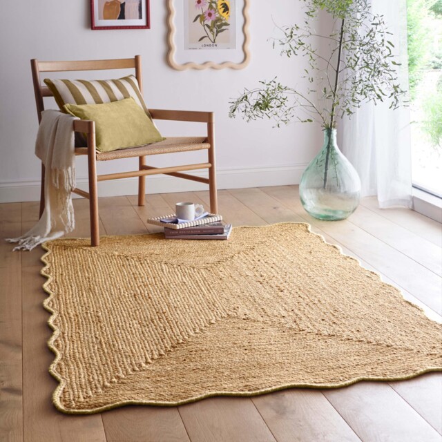 Jute Scalloped Edge Rug Yellow - image 1