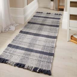 Highland Check Rug Navy - thumbnail 5