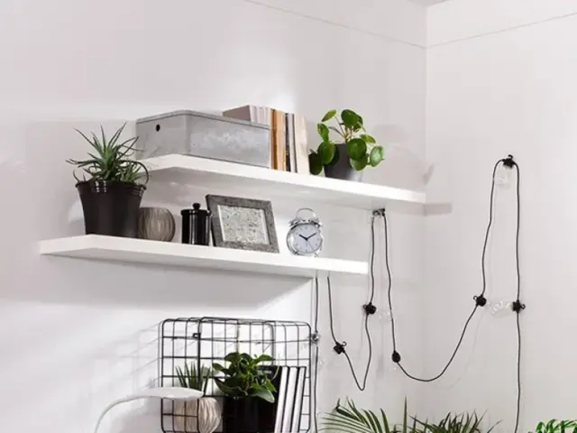 Modern Short Shelf Floating Wall Mounted Design White Matt Finish 105cm - Kaspian - image 1
