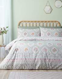 Catherine Lansfield Cameo Duvet Set Soft Green - Catherine Lansfield - Size: KING - thumbnail 1