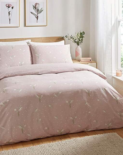 Snow Drop Duvet Cover Set Mauve - At Home Collection - Size: SINGLE - image 1