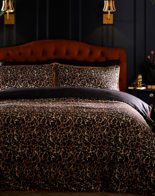 LLB Roxy Leopard Print Duvet Cover Set Black - Laurence Llewelyn-Bowen - Size: S KING - image 1