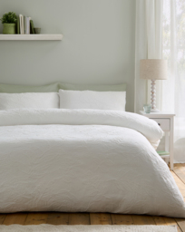 CL Jacquard Leaves Duvet Cover Set White - Catherine Lansfield - Size: SINGLE - thumbnail 1