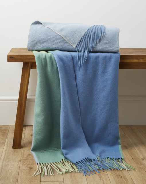 Hyacinth Bright Checked Throw Green/Blue - JD Williams - Size: 120X150 - image 1