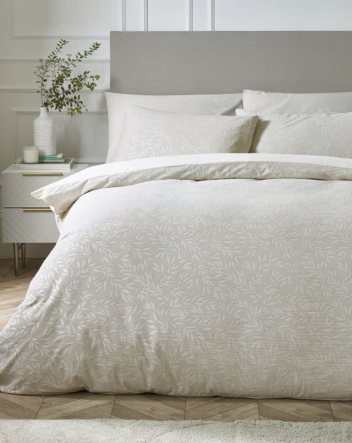 Catherine Lansfield Leaves Duvet Set Champagne - Catherine Lansfield - Size: DOUBLE - image 1