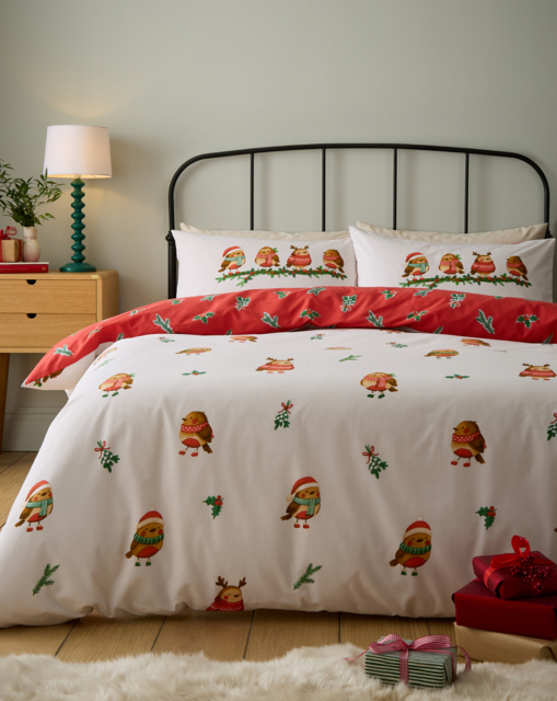 CL Christmas Robins Duvet Cover Set RED - Catherine Lansfield - Size: SINGLE - image 1