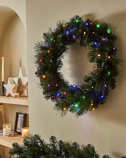 Zermatt Dual Colour Pre-Lit Wreath Green - FESTIVE - image 1
