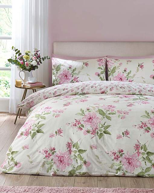 Catherine Lanfield Avebury Duvet Set Cream - Catherine Lansfield - Size: SINGLE - image 1