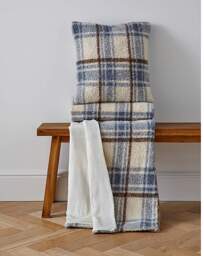 Boucle Checked Throw Blue - JD Williams - Size: 130X160 - thumbnail 3
