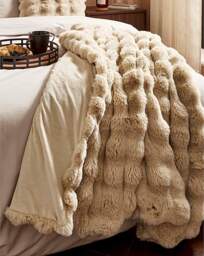Bubble Faux Fur Throw - Natural Natural - JD Williams - Size: 120X150 - thumbnail 4