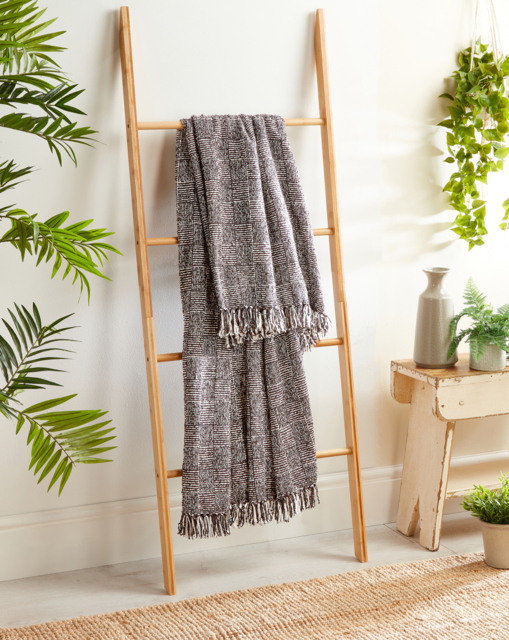 Woven Crosshatch Indoor/Outdoor Throw Black - My Mat - Size: 130X150 - image 1
