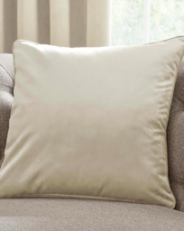 Laurence Bowen Montrose Filled Cushion Ivory - Laurence Llewelyn-Bowen - Size: 43X43 - thumbnail 1