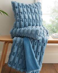 Bianca Carved Faux Fur Cushion Blue - Bianca - Size: 50X50 - thumbnail 2