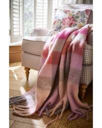 Mila Check Faux Mohair Throw Pink - JD Williams - Size: 130X150 - thumbnail 3
