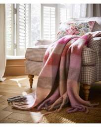 Mila Check Faux Mohair Throw Pink - JD Williams - Size: 130X150 - thumbnail 4