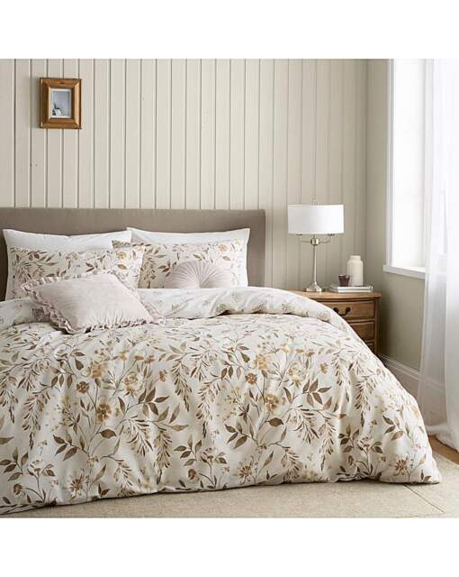 Catherine Lansfield Isadora Duvet Set Natural - Catherine Lansfield - Size: SINGLE - image 1