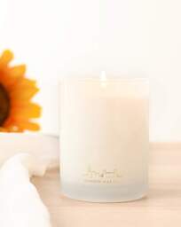 The London Wax Company Floral Candle White - The London Wax Company - thumbnail 1