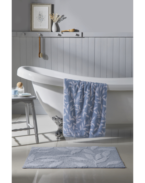 Sandringham Towels Blue - Dreams & Drapes - Size: HAND - image 1