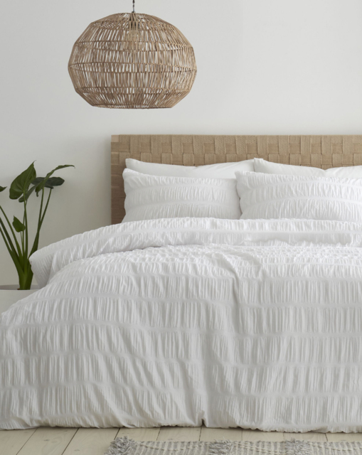 Catherine Lansfield Seersucker Duvet Set White - Catherine Lansfield - Size: KING - image 1