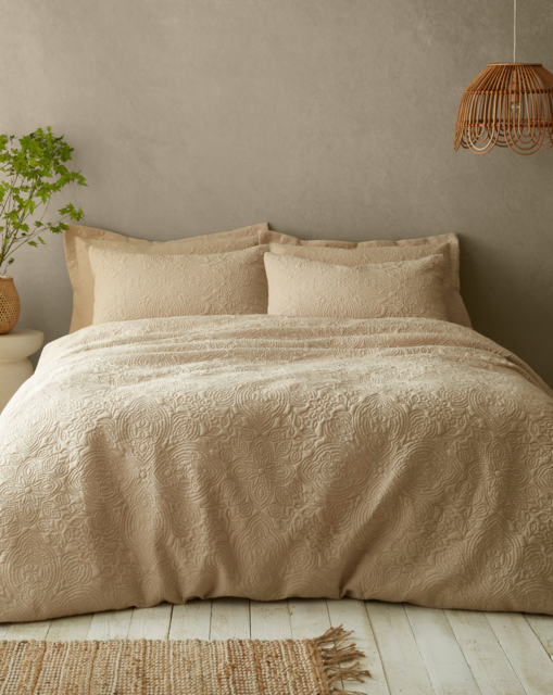 Pineapple Elephant Pinsonic Duvet Set Natural - Pineapple Elephant - Size: DOUBLE - image 1
