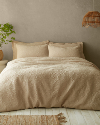 Pineapple Elephant Pinsonic Duvet Set Natural - Pineapple Elephant - Size: DOUBLE