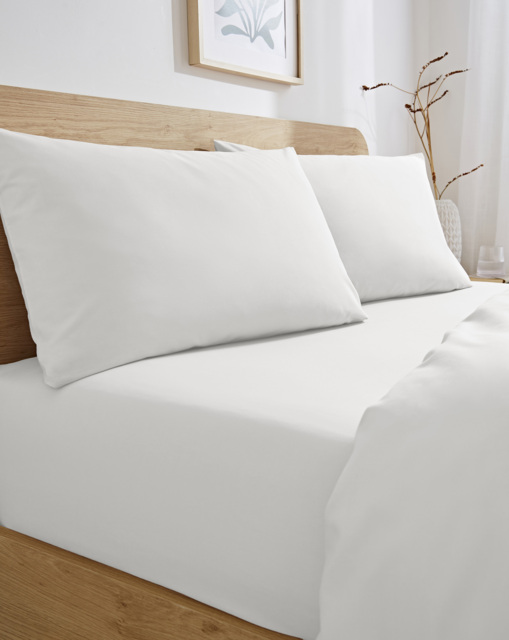 Non Iron Extra Deep 38cm Fitted Sheet White - JD Williams - Size: S KING - image 1