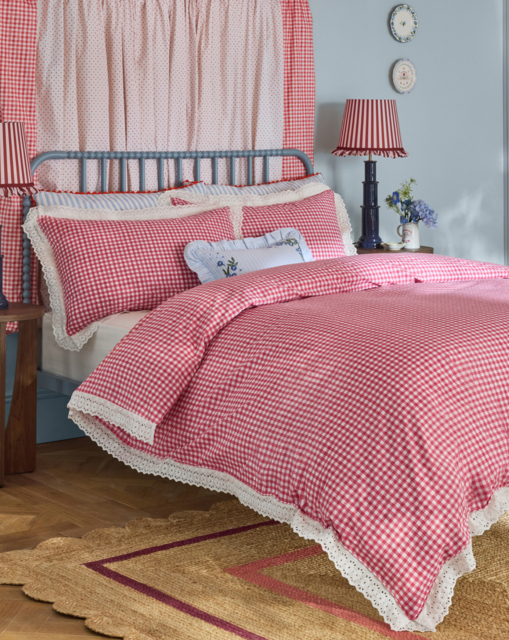CK Painted Gingham Lace Duvet Set RED RED - Cath Kidston - Size: DOUBLE - image 1